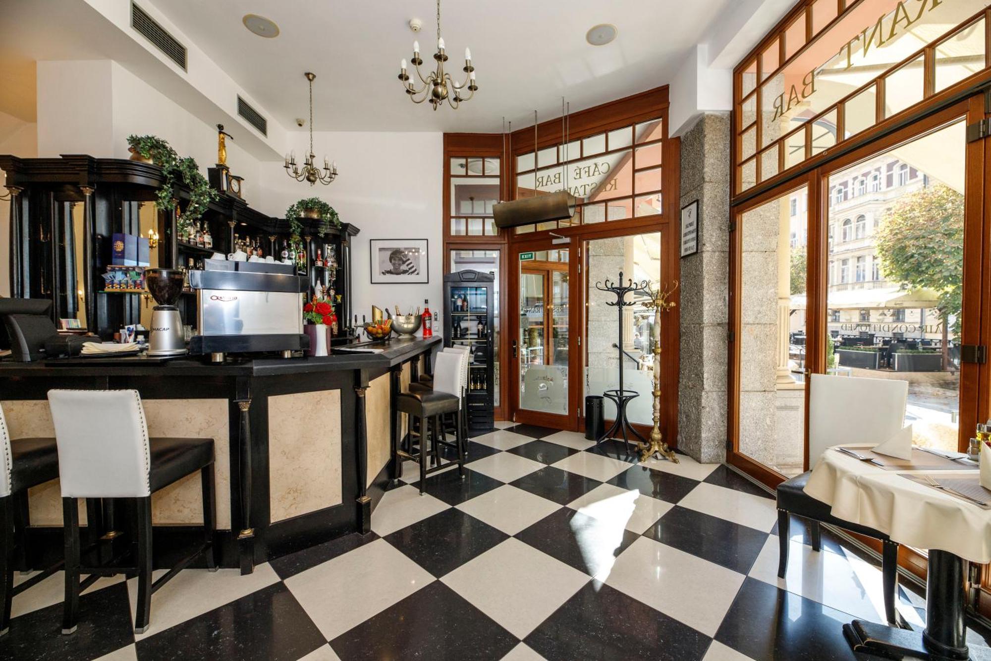 Salvator Hotel Κάρλοβι Βάρι Εξωτερικό φωτογραφία