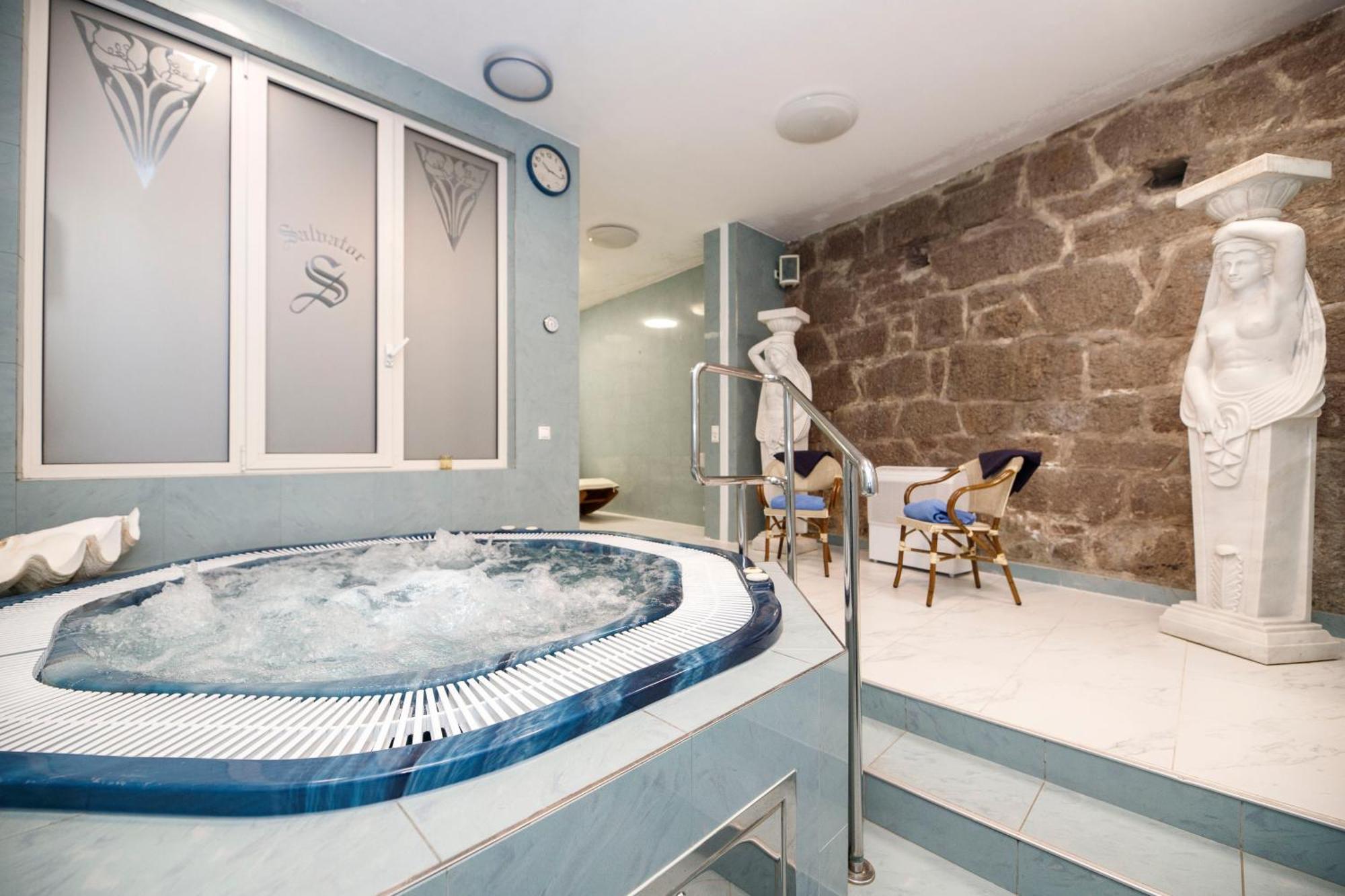 Salvator Hotel Κάρλοβι Βάρι Εξωτερικό φωτογραφία