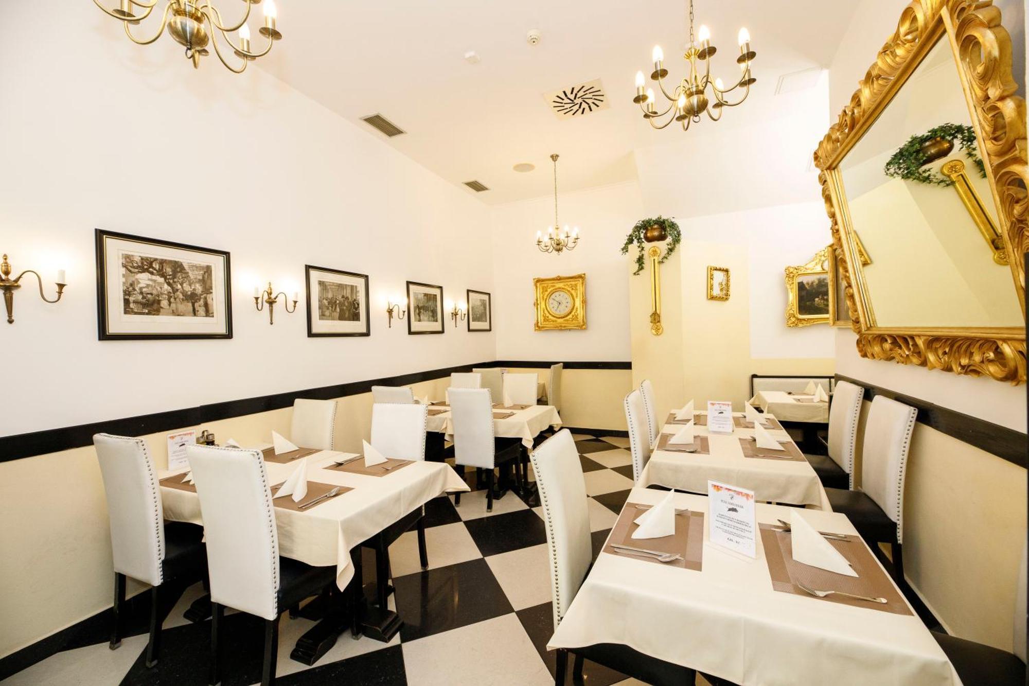 Salvator Hotel Κάρλοβι Βάρι Εξωτερικό φωτογραφία