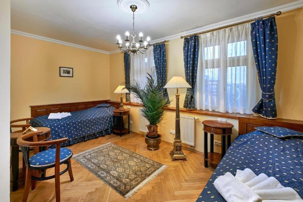 Salvator Hotel Κάρλοβι Βάρι Εξωτερικό φωτογραφία