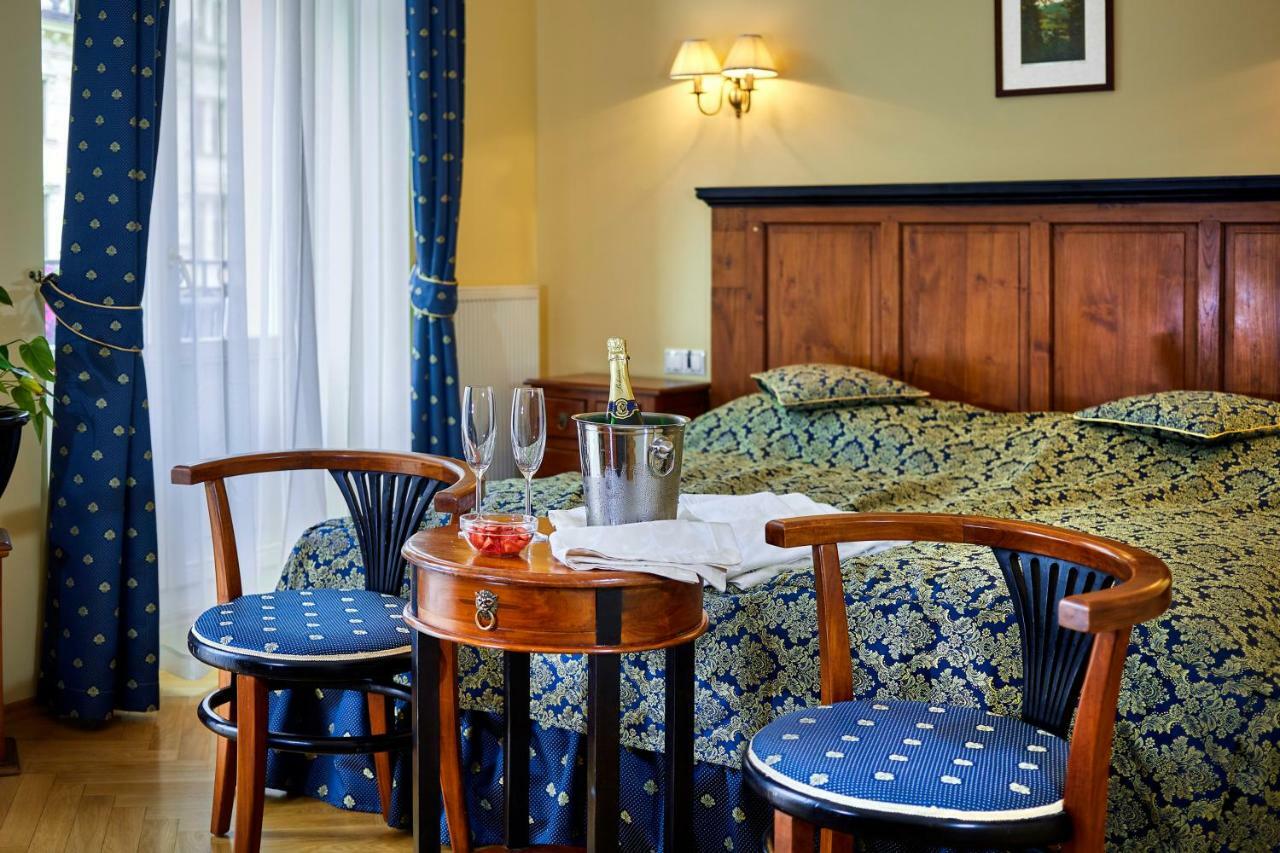 Salvator Hotel Κάρλοβι Βάρι Εξωτερικό φωτογραφία